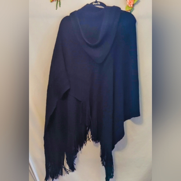 Jackets & Blazers - Brand New Soft Black Throw Over size small